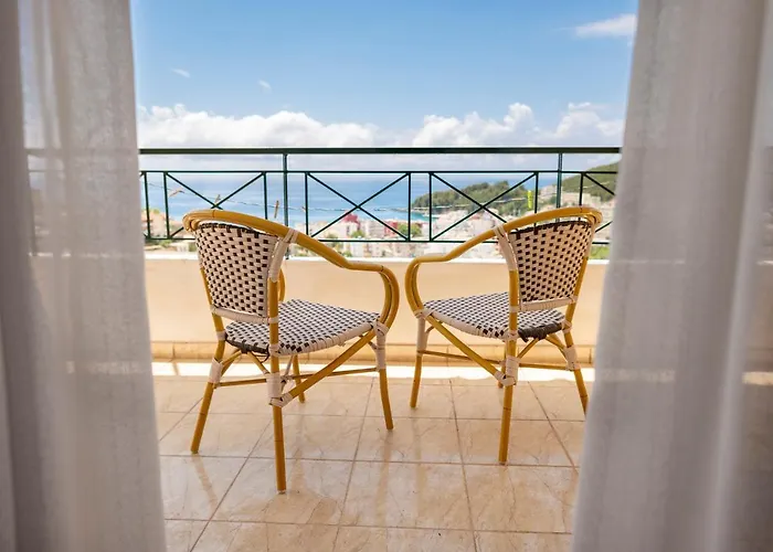 Janakis Apartments